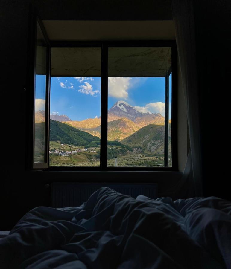 Hotel Axien Kazbegi Exterior photo