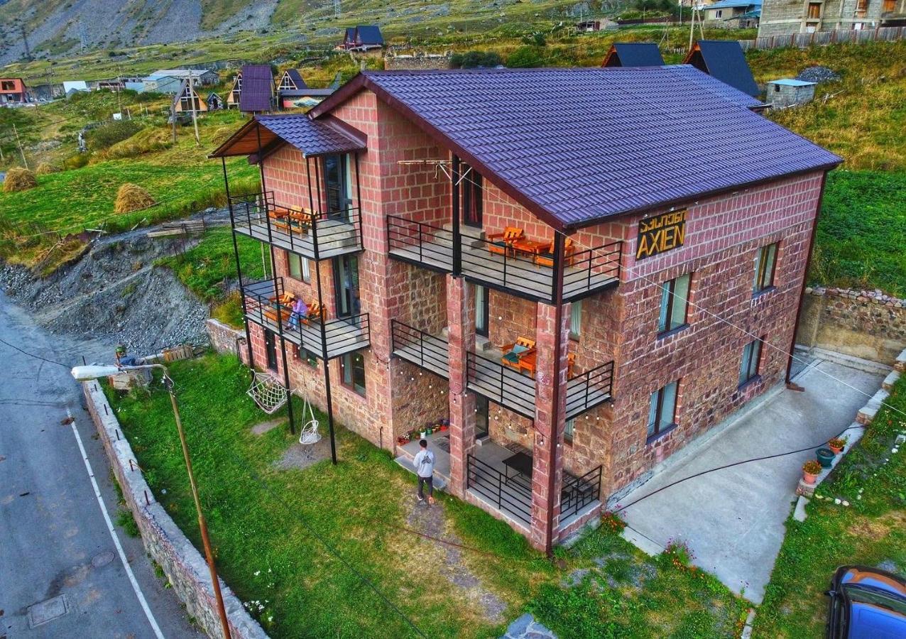 Hotel Axien Kazbegi Exterior photo